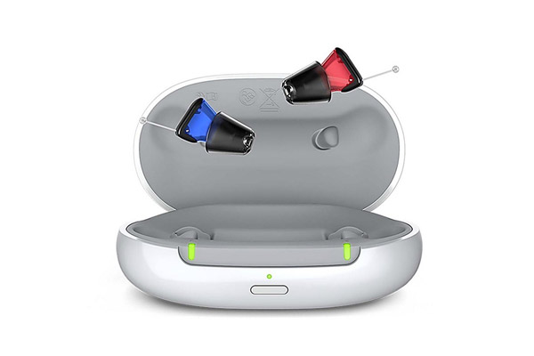 Dyskretne aparaty słuchowe Silk Charge&Go IX