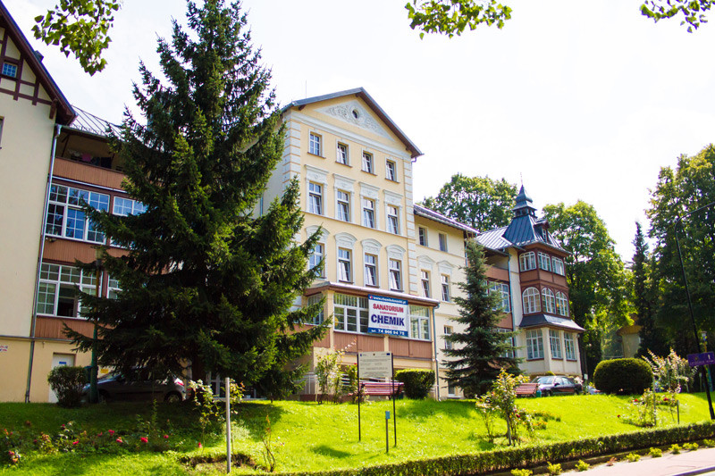 Sanatorium Uzdrowiskowe CHEMIK - Duszniki-Zdrój